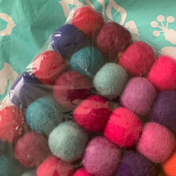 Handmade Rainbow Multticolor Christmas Tree Garland / Holiday Decor 5 ft - Picture 4 of 4